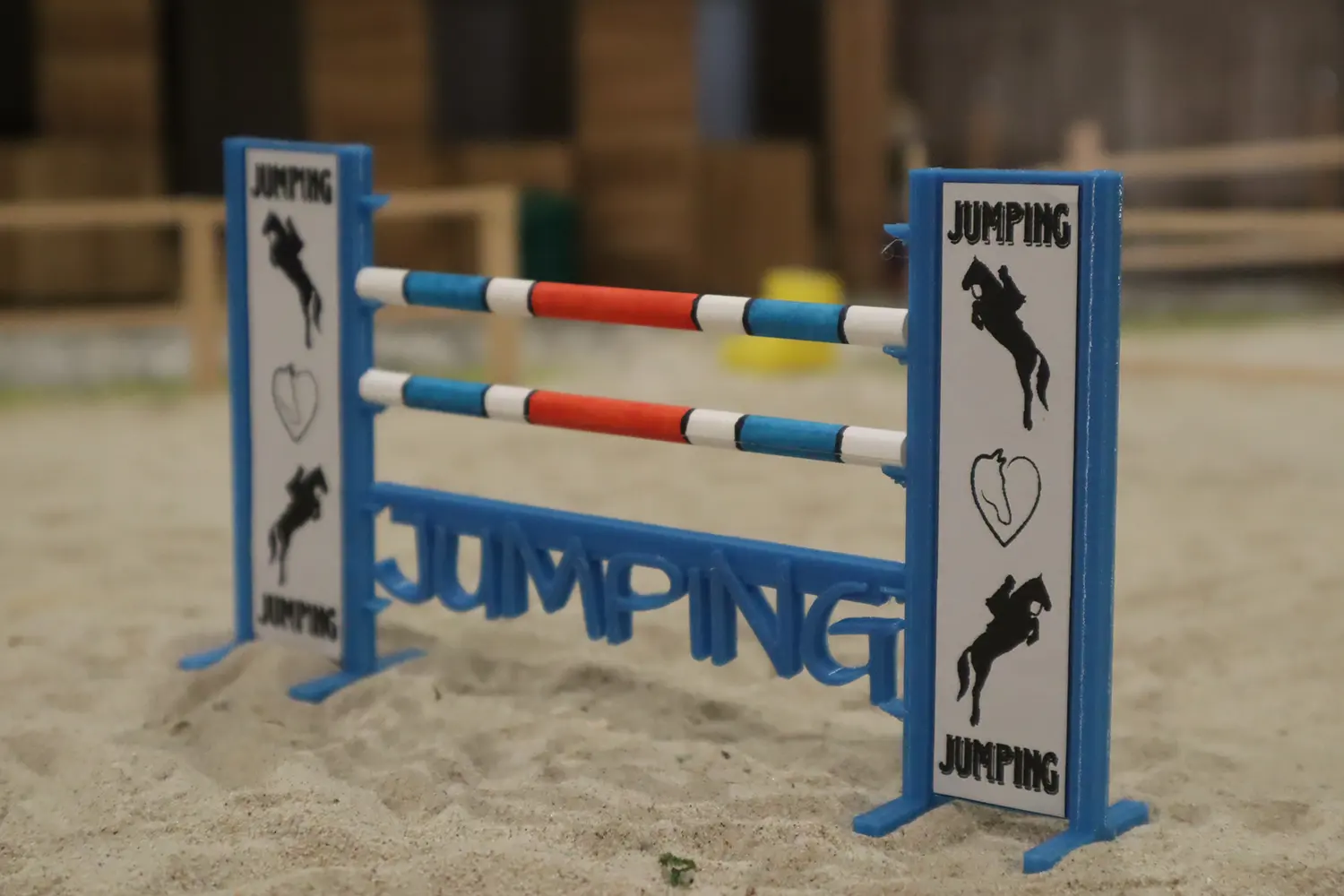 Obstacle turquoise Jumping – Image 2