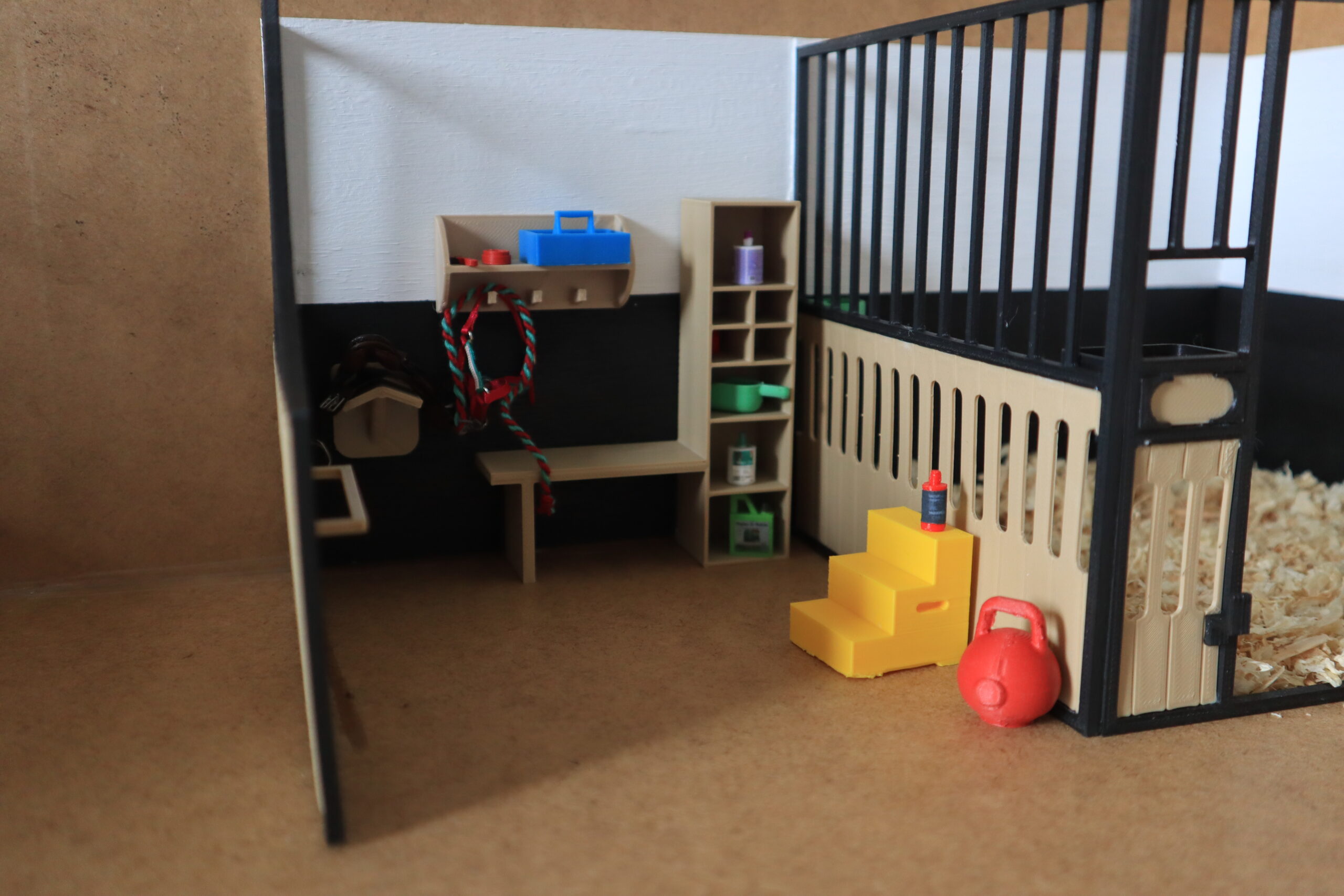 Aire de pansage noire avec meubles